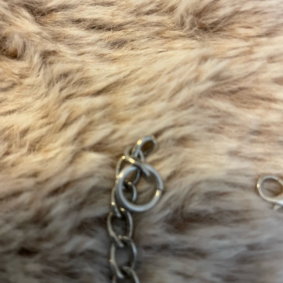 Cute silver butterfly necklace. In excellent shape - Picture 4 of 5